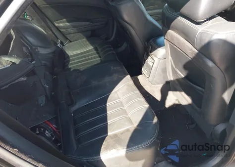 2015 Chrysler 300 300S z USA, uszkodzony, nr VIN 2C3CCABG7FH766790